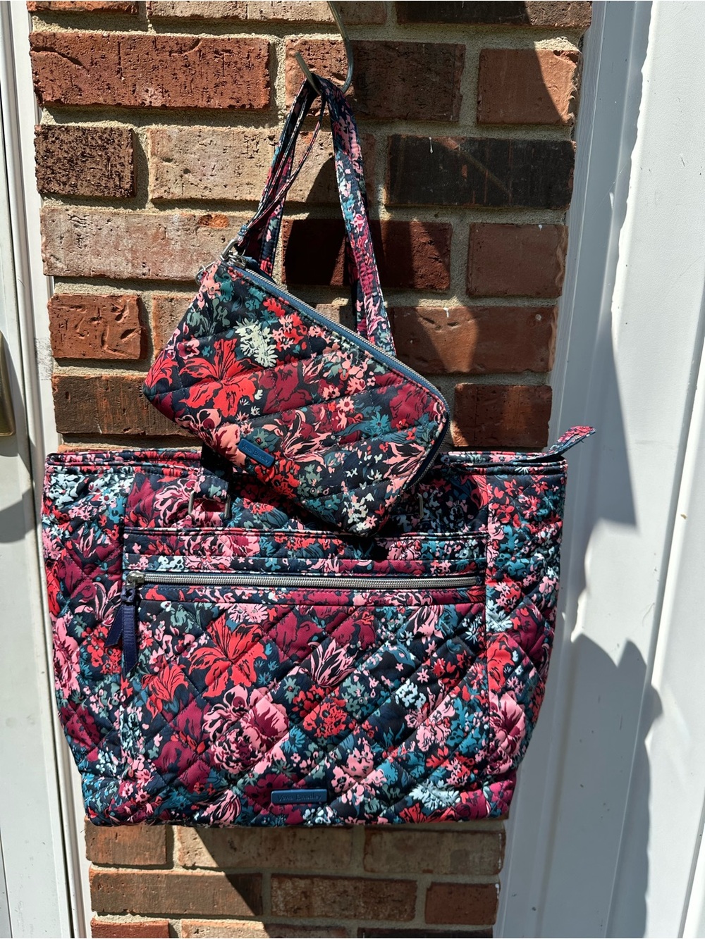 Vera Bradley Performance Twill Work Tote‎ Cabbage Rose Cabernet W/MatchingWallet